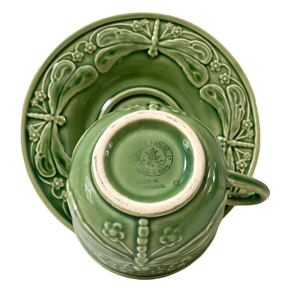 BORDALLO PINHEIRO DRAGONFLY EMBOSSED GREEN CUP & SAUCER PORTUGAL, RARE / RETIRED - Picture 7 of 11